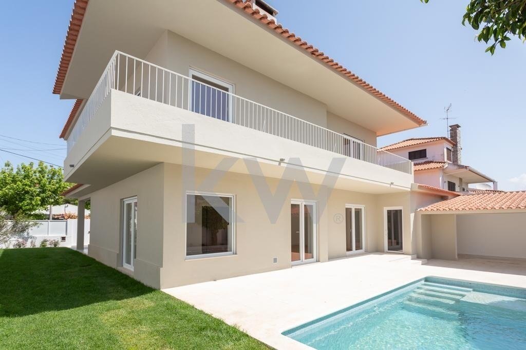 5 bedrooms Townhouse in Cascais, Portugal No. 92423