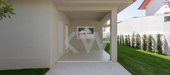 5 bedrooms Townhouse in Cascais, Portugal No. 92423 9