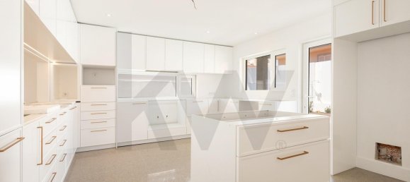 5 bedrooms Townhouse in Cascais, Portugal No. 92423 49