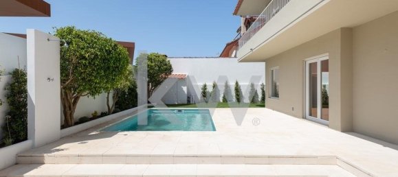 5 bedrooms Townhouse in Cascais, Portugal No. 92423 12