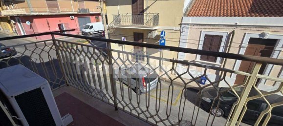 2 bedrooms House in Floridia, Italy No. 169952 9