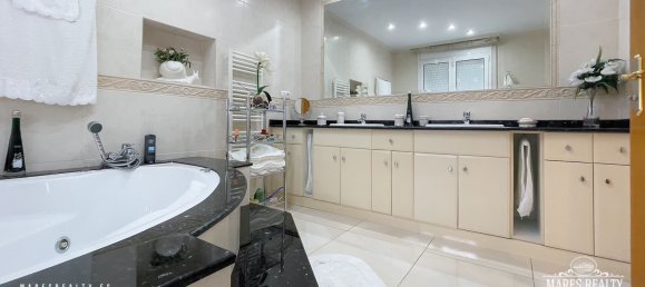 3 bedrooms Villa in Lloret de Mar, Spain No. 10747 6