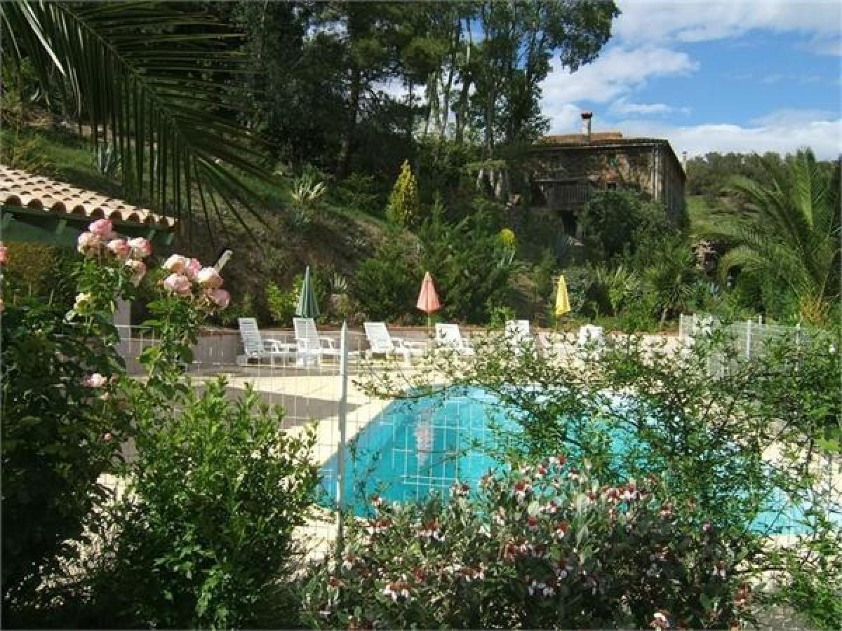 9 bedrooms Shop in Fourques, France No. 17113