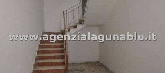 320m² Building in Mazara del Vallo, Italy No. 144650 5