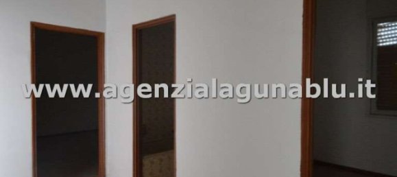 320m² Building in Mazara del Vallo, Italy No. 144650 10