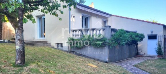 3 bedrooms House in Tiffauges, France No. 295243 2