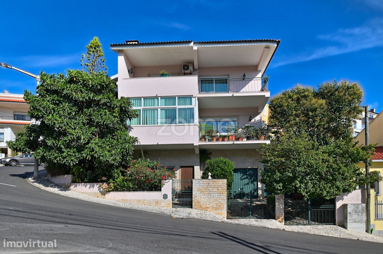 6 غرف نوم منزل في Cascais, Portugal رقم 136552