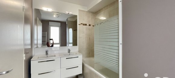 4 chambres Maison à Chargé, France No. 326929 3