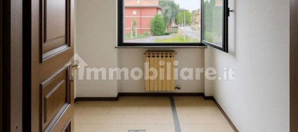 Escritório de 3 divisões em Leno, Italy N.º 347553 10