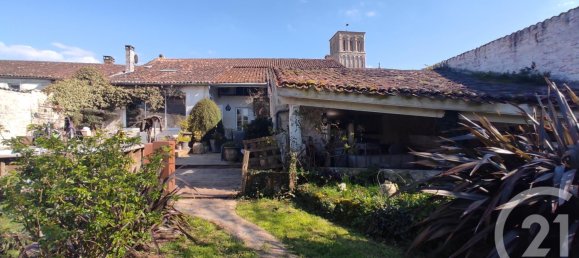 3 bedrooms House in Thezac, France No. 100872 2