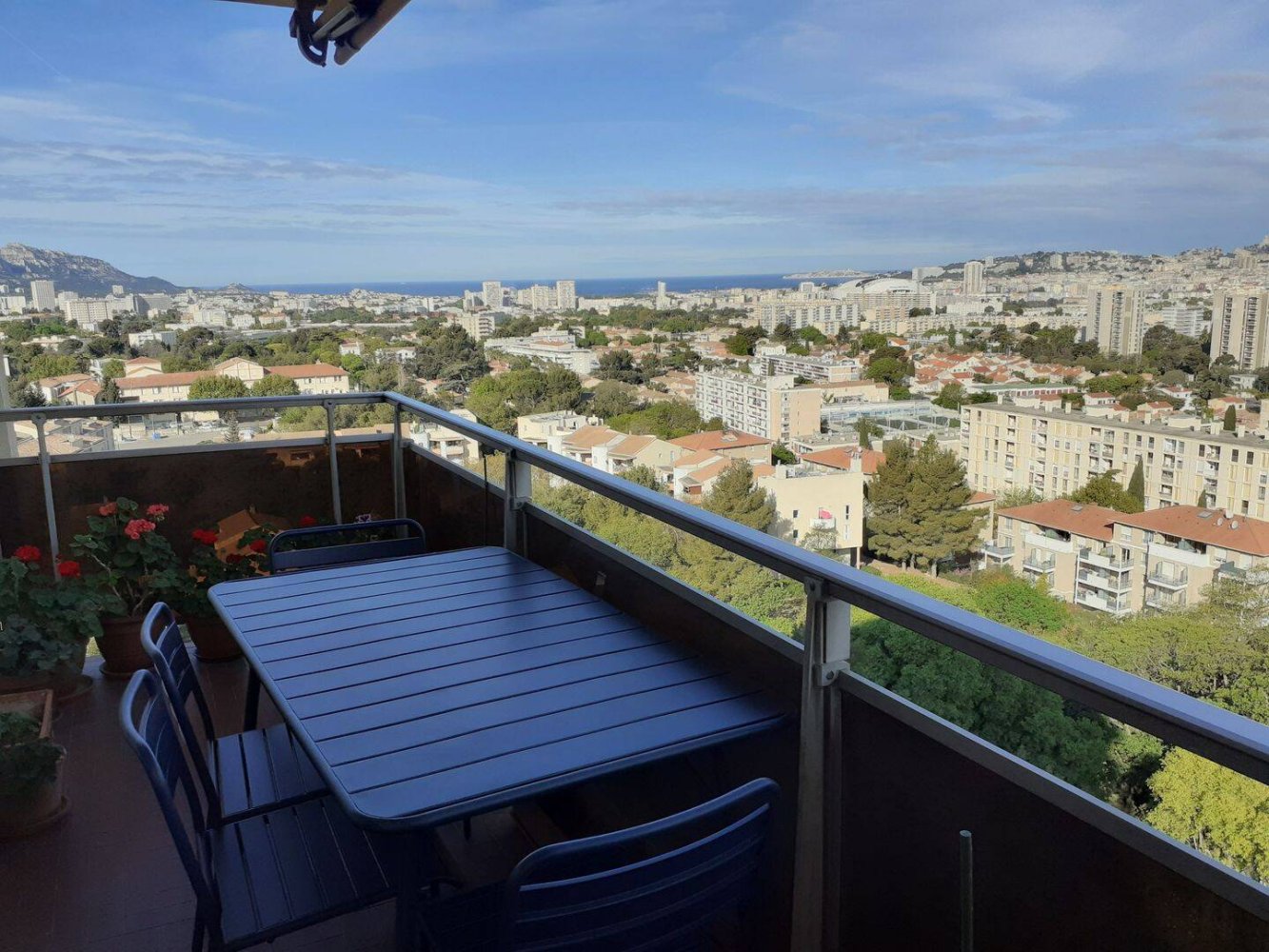 2 chambres Appartement à Marseille, France No. 331502