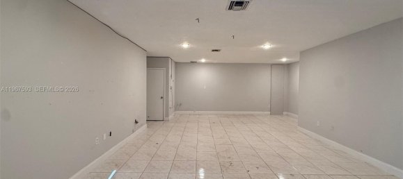 terreno en venta en Miami, Miami-Dade, Florida, USA № 615818 2