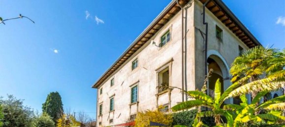 9 bedrooms Villa in Lucca, Italy No. 546 4