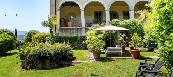 9 bedrooms Villa in Lucca, Italy No. 546 7