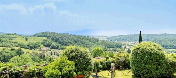 9 bedrooms Villa in Lucca, Italy No. 546 3