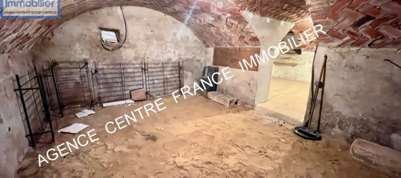 2 bedrooms House in Bourges, France No. 217498 11