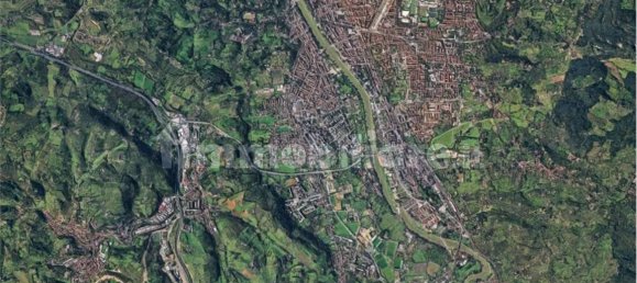 1 room Warehouse in Florence, Italy No. 331212 9