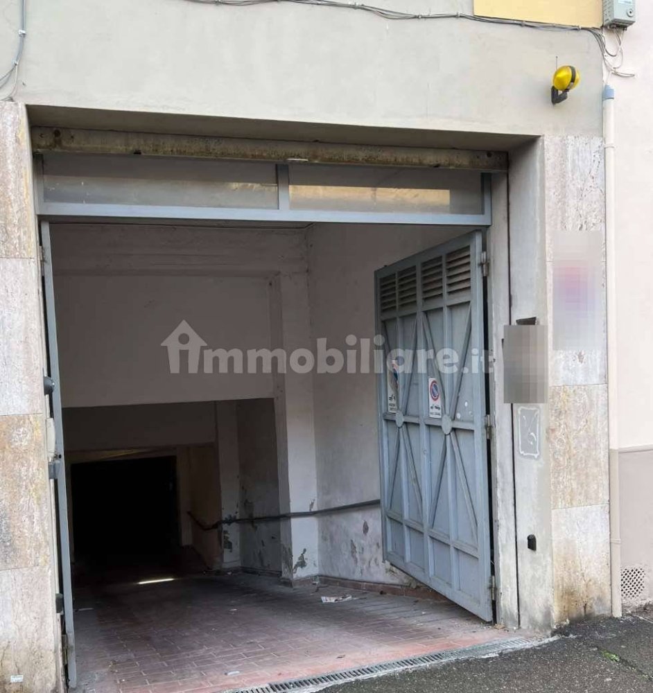 1 room Warehouse in Florence, Italy No. 331212