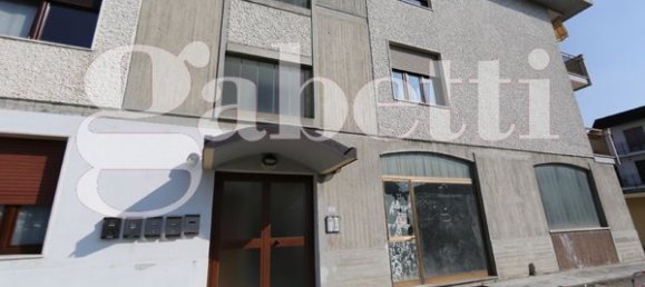  Garage in Busto Arsizio, Italy No. 8280 14