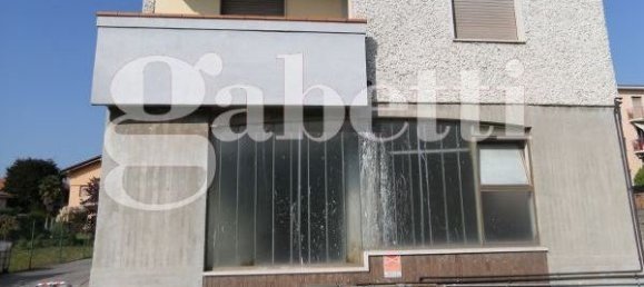  Garage in Busto Arsizio, Italy No. 8280 10