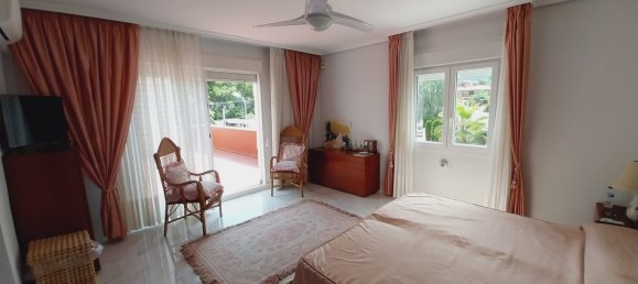 5 bedrooms Villa in Benidorm, Spain No. 5496 7