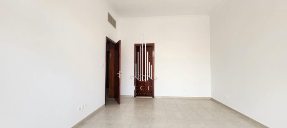 5 bedrooms Villa in Abu Dhabi Gate City, UAE No. 28227 15