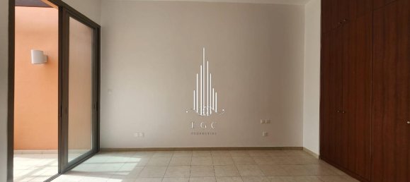 5 bedrooms Villa in Abu Dhabi Gate City, UAE No. 28227 11