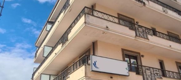3 rooms Apartment in Vibo Valentia, Italy No. 140248 6