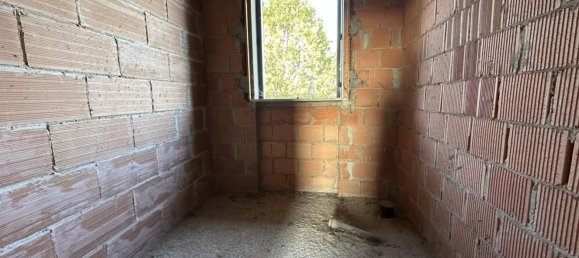 5 bedrooms Villa in Due Carrare, Italy No. 314031 8