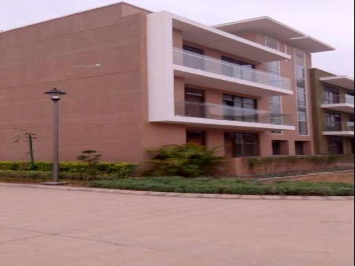 3 bedrooms House in Chandigarh, India No. 64259