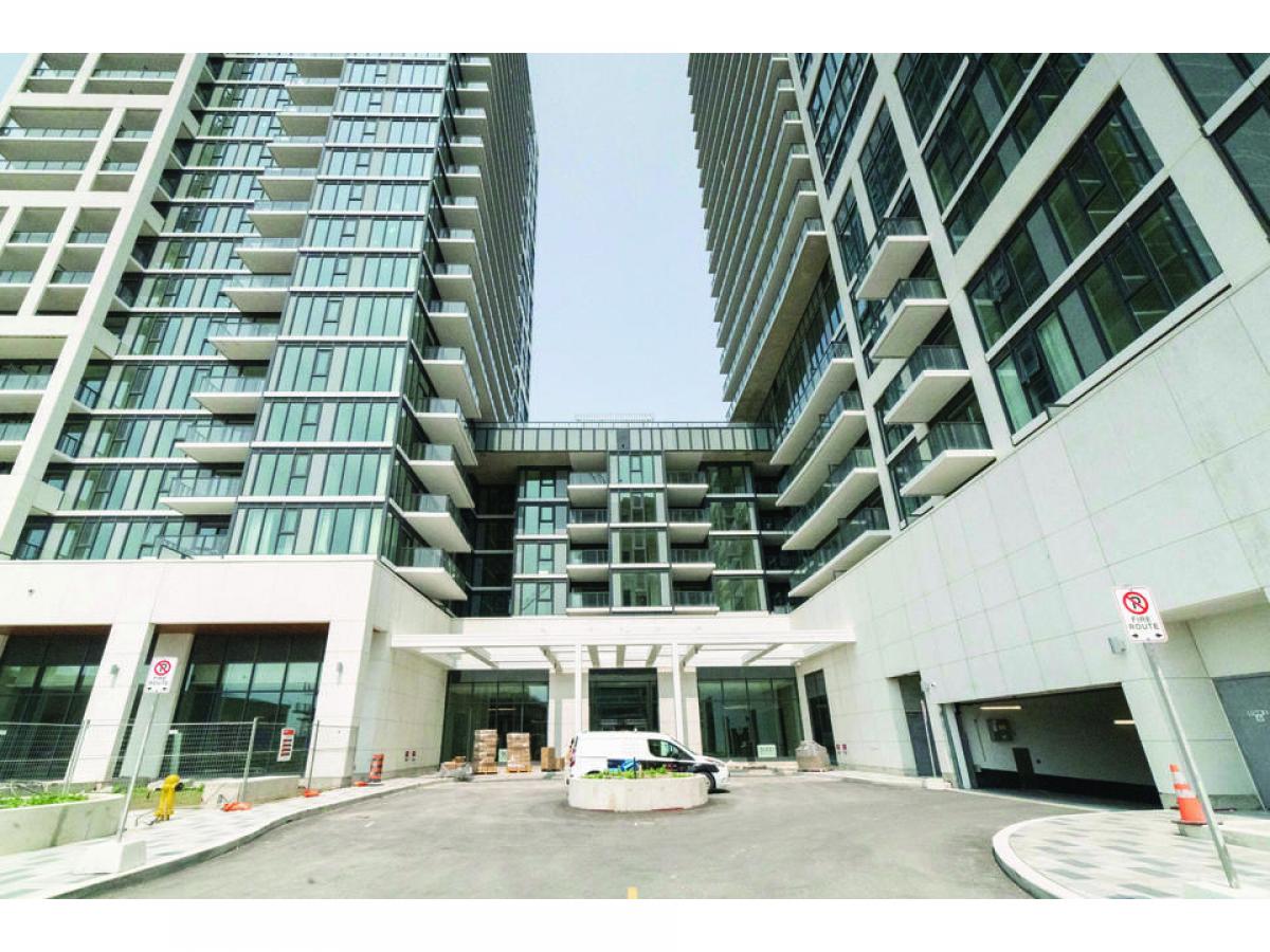 2 bedrooms Condo in Vaughan, Canada No. 902