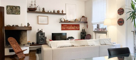 3 bedrooms House in Samarate, Italy No. 166904 13