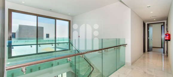 3 bedrooms Villa in Yas Island, UAE No. 5972 8