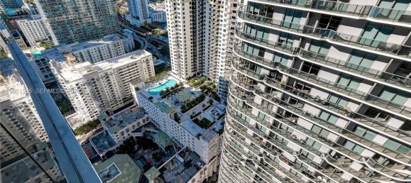 1 Schlafzimmer Gewerbliche Immobilien in Miami, USA, Nr. 615687 12