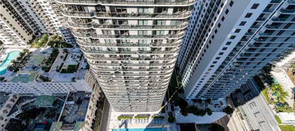 1 Schlafzimmer Gewerbliche Immobilien in Miami, USA, Nr. 615687 11