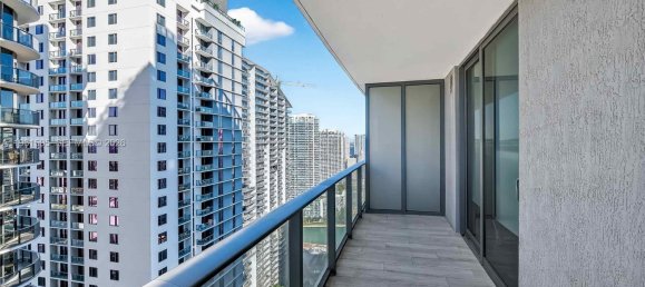 1 Schlafzimmer Gewerbliche Immobilien in Miami, USA, Nr. 615687 18