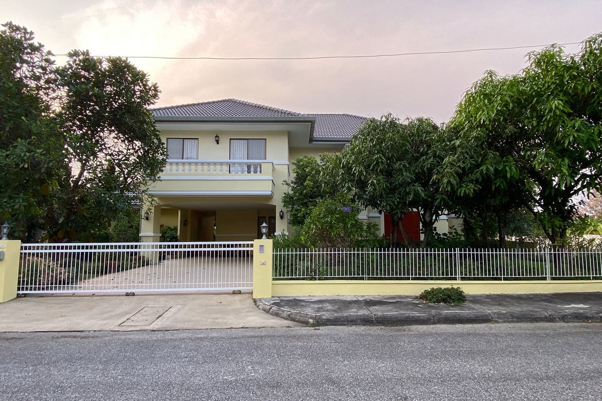 4 غرف نوم منزل في Chiang Mai, Thailand رقم 9133