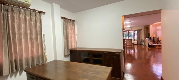 4 bedrooms Cafe / restaurant in Chiang Mai, Thailand No. 9133 10