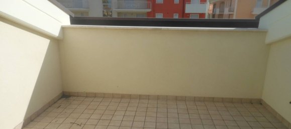 3-salle Penthouse à Alba Adriatica, Italy No. 8292 18