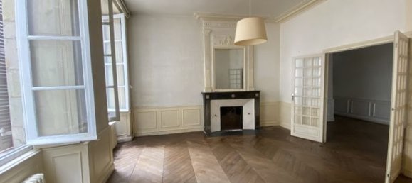 7 bedrooms Apartment in Angers, France No. 309332 2