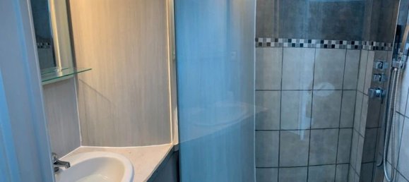 2 bedrooms House in Fougeres, France No. 206653 4