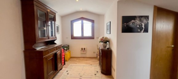 5-Zimmer Haus in Prato, Italy, Nr. 48806 15