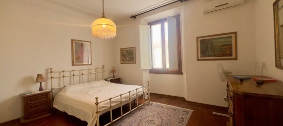 5-Zimmer Haus in Prato, Italy, Nr. 48806 8