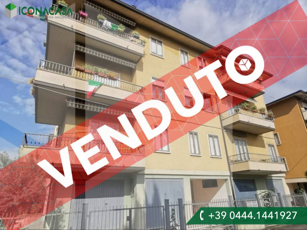 5 rooms Apartment in Vicenza, Italy No. 26978