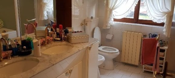 6 rooms Apartment in Pontremoli, Italy No. 144979 7