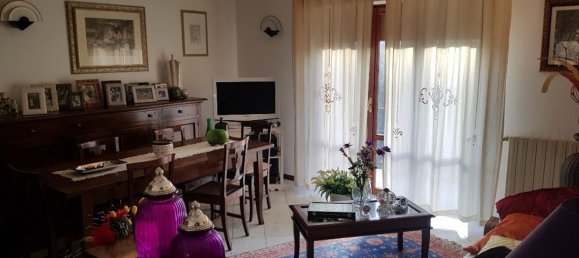 6 rooms Apartment in Pontremoli, Italy No. 144979 10