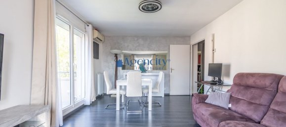 2 chambres Appartement à Torcy, France No. 289483 2