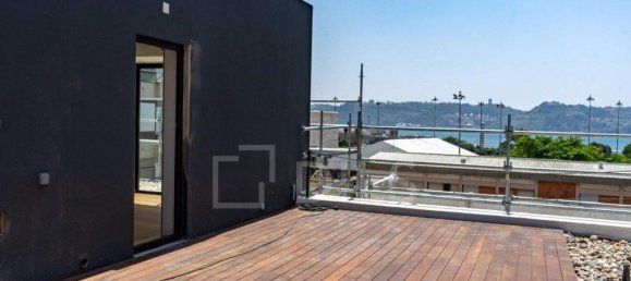 3 bedrooms Duplex in Lisbon, Portugal No. 341951 3