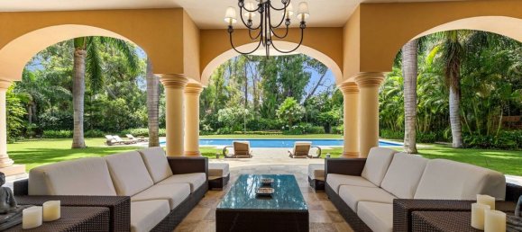 8 bedrooms Villa in Marbella, Spain No. 261904 2
