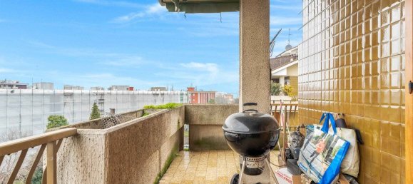 3 bedrooms Penthouse in Buccinasco, Italy No. 6332 16